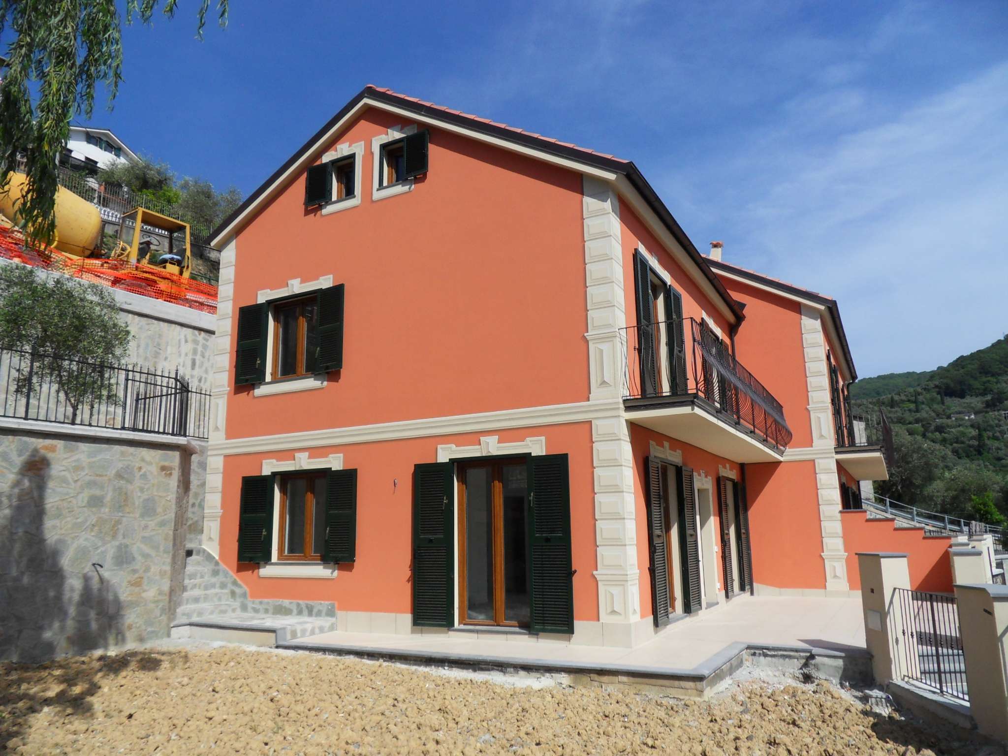 Villa RECCO vendita    Studio Recco sas