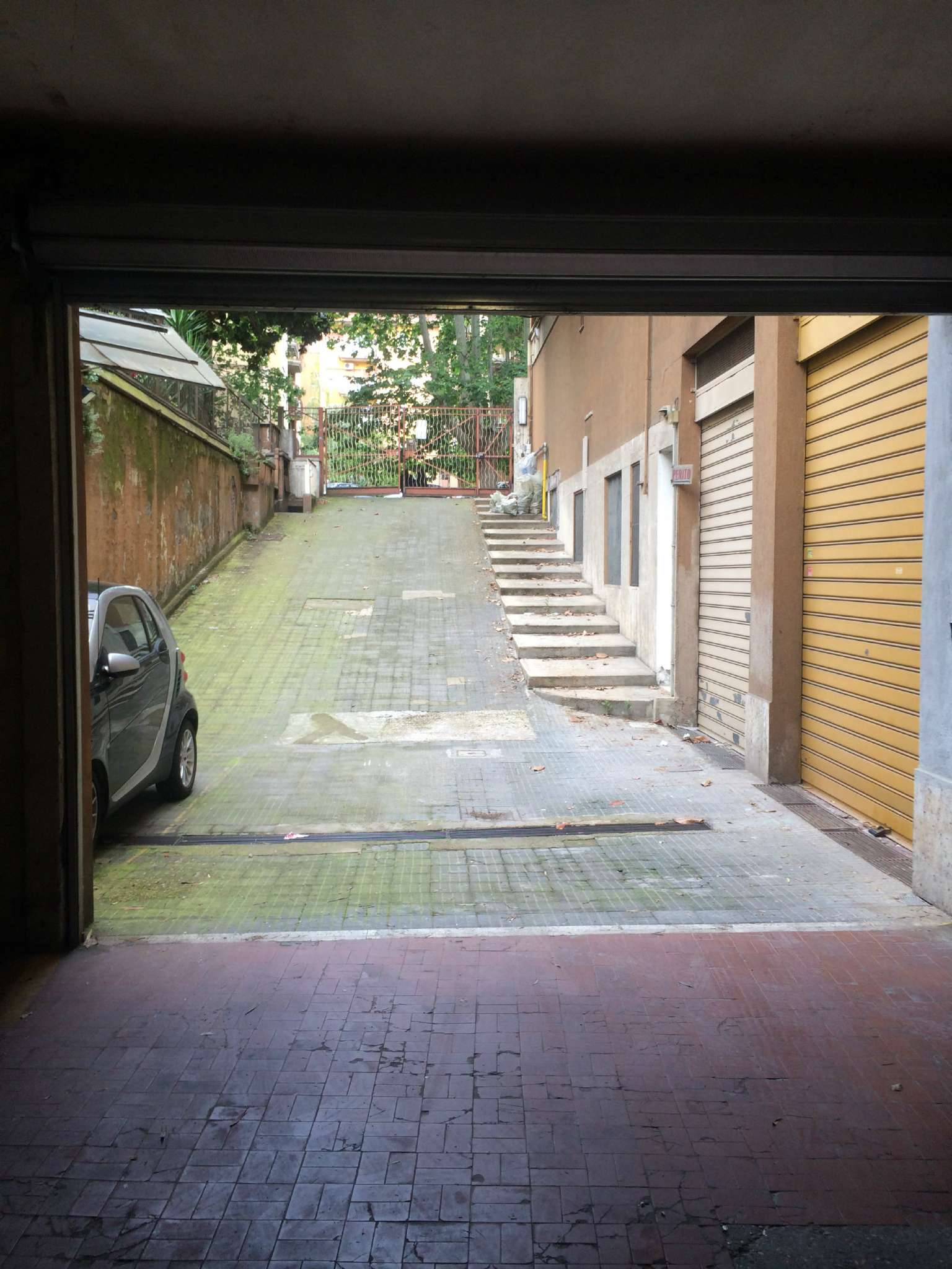 Box auto - Posto auto ROMA vendita  TALENTI  Cattenari case
