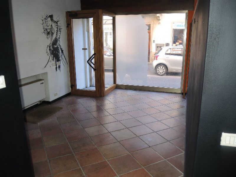 Negozio - Loc.Com. BERGAMO vendita   Rosa Bergamo Case
