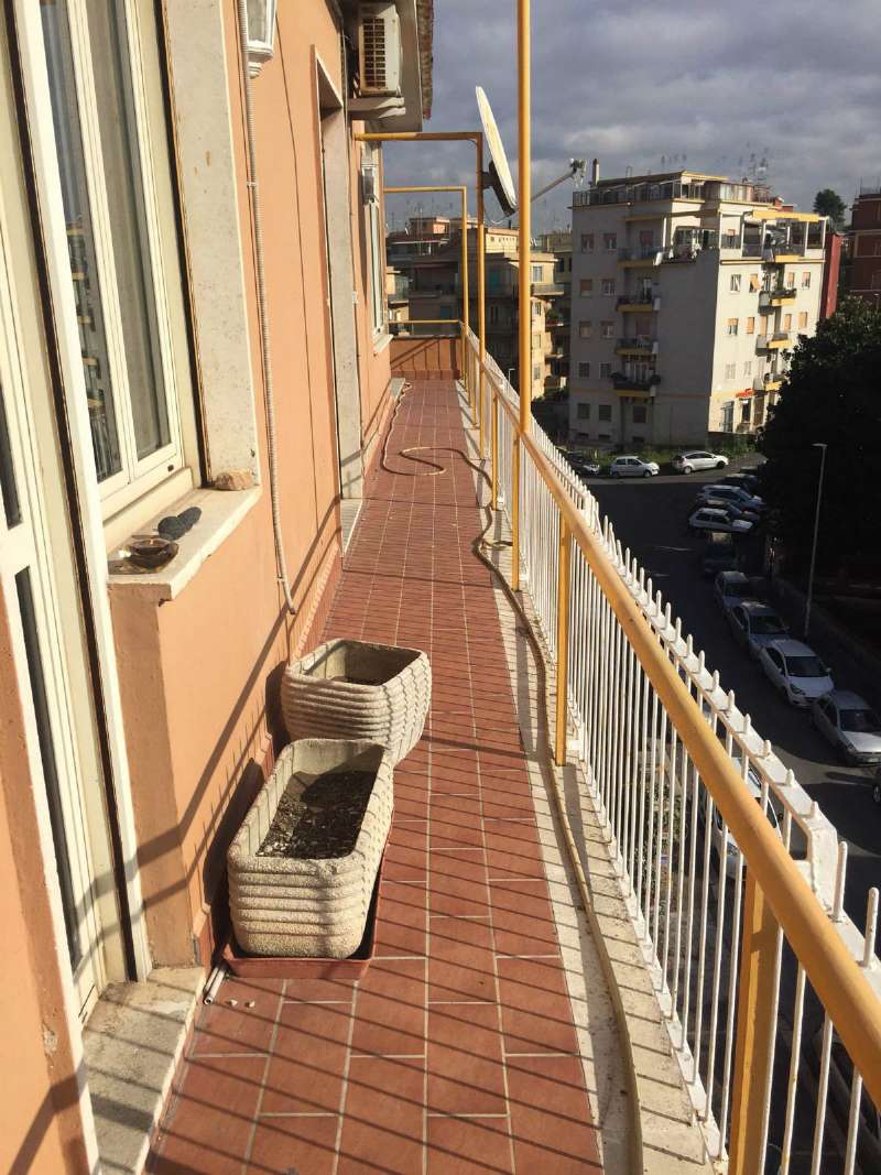 Appartamento ROMA vendita  PINETA SACCHETTI Cornelia Solari Real Estate srls