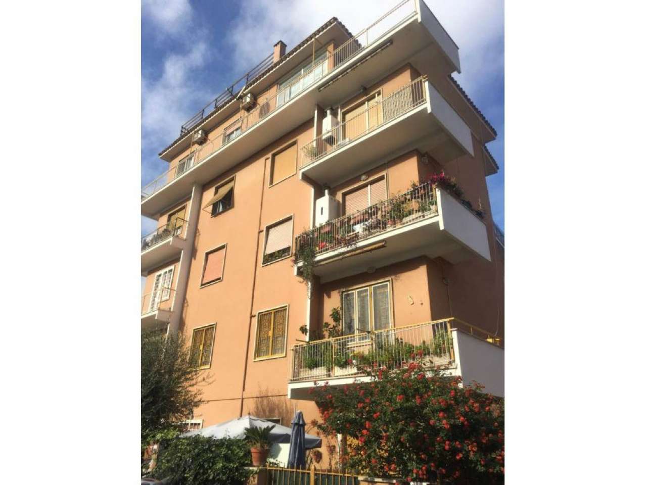  roma vendita quart: pineta sacchetti solari real estate srls