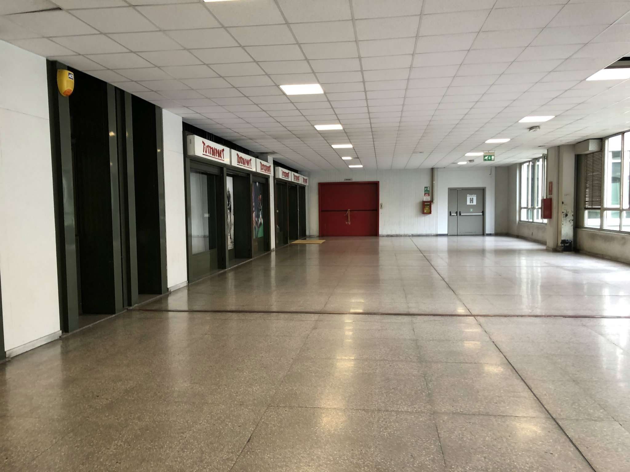 Ufficio - Loc.Com. TORINO vendita  MADONNA DI CAMPAGNA SVIZZERA PERETTO IMMOBILI S.A.S.