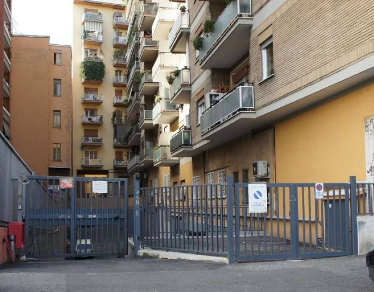Box auto - Posto auto ROMA vendita  TRASTEVERE   Vecchioni immobiliare