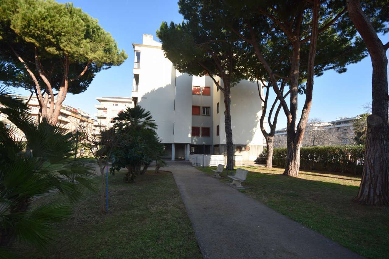 Appartamento ROMA vendita  LIDO DI OSTIA LEVANTE COSTANZO CASANA Vecchioni immobiliare