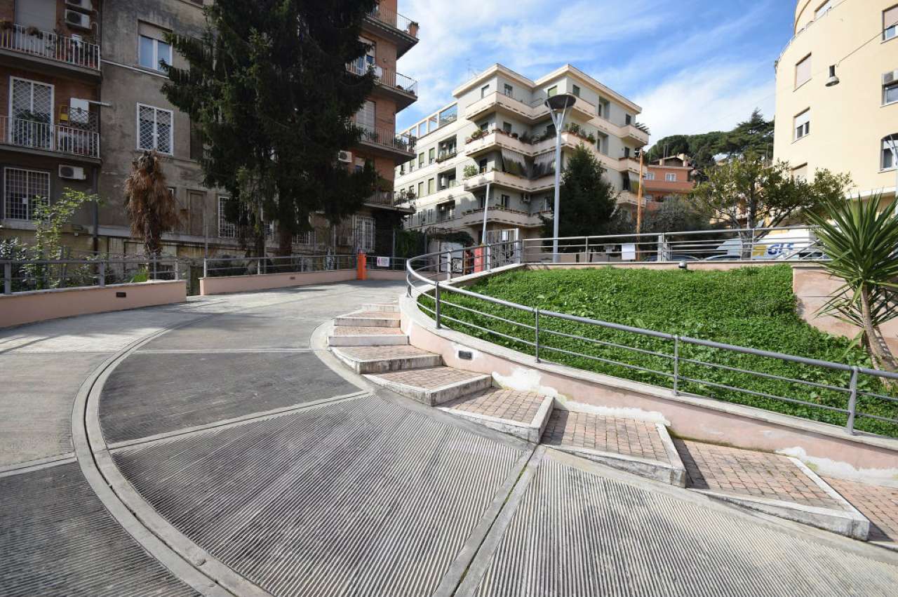  roma affitto quart: trastevere  vecchioni-immobiliare