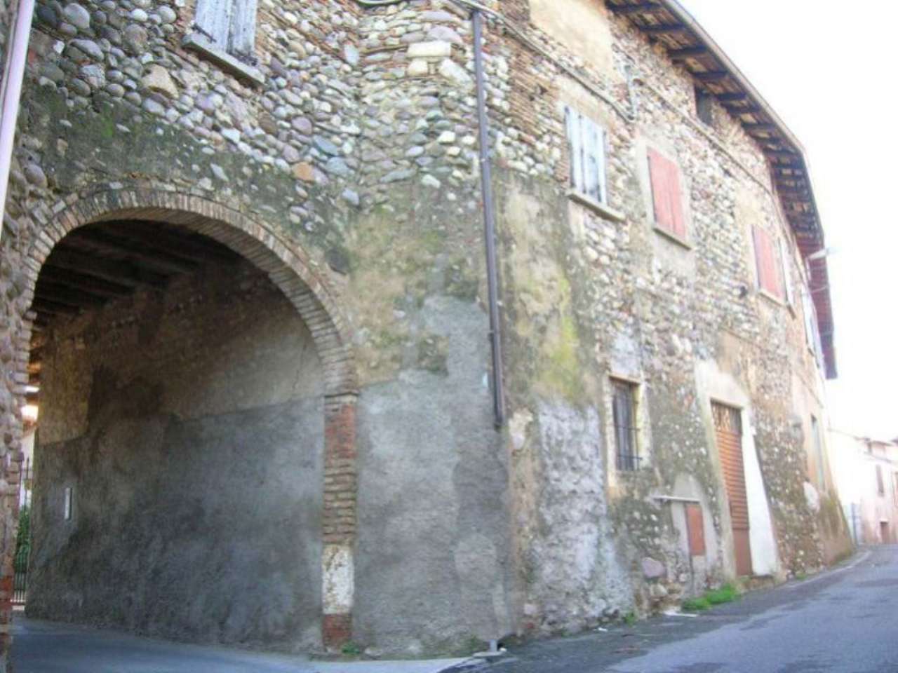 Rustico - Cascina CAZZAGO SAN MARTINO vendita   via Villa di Sotto Bierre Intermediazioni Immobiliari