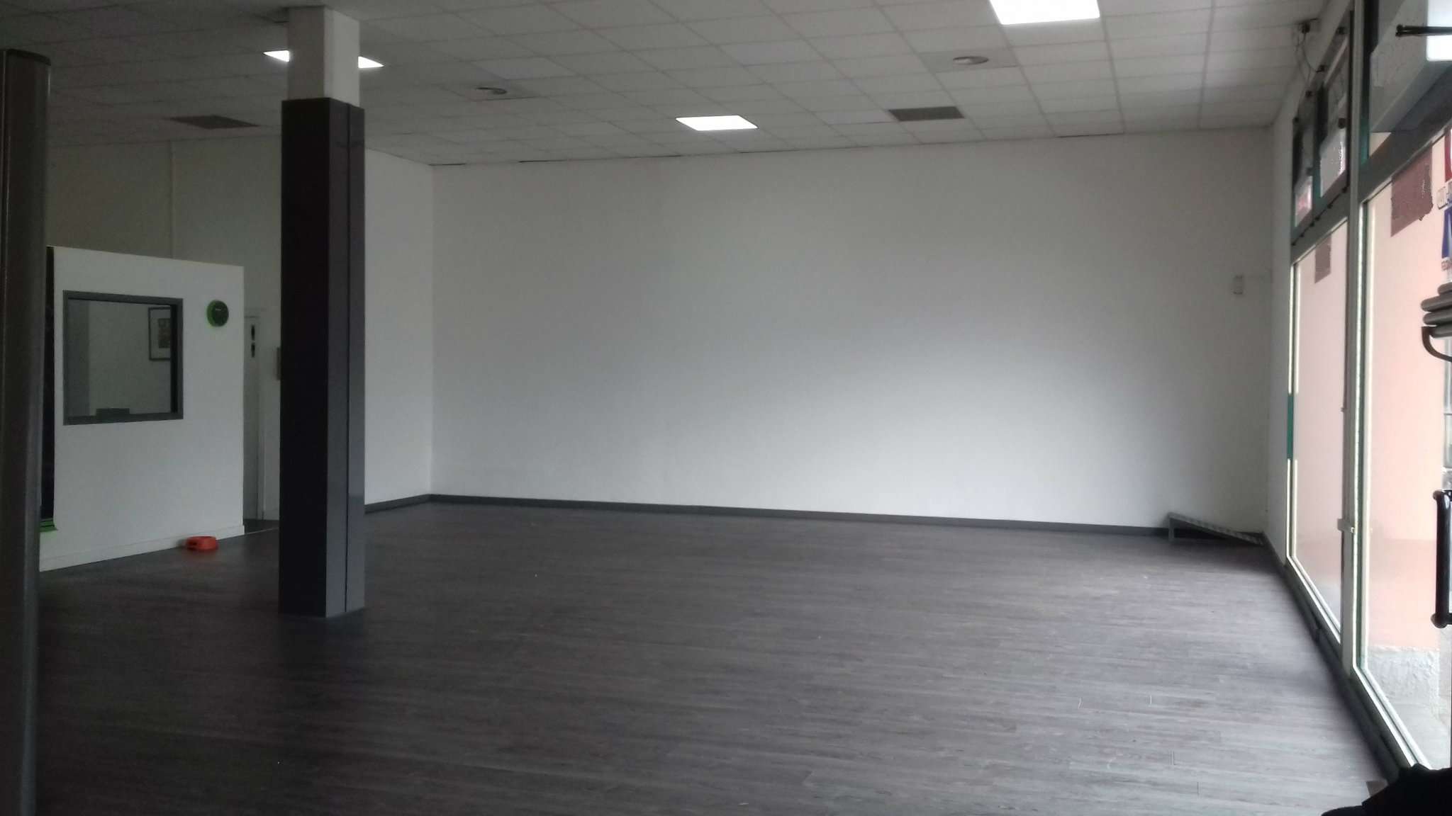 Negozio - Loc.Com. GENOVA vendita  PONTEDECIMO  Cosso Immobiliare