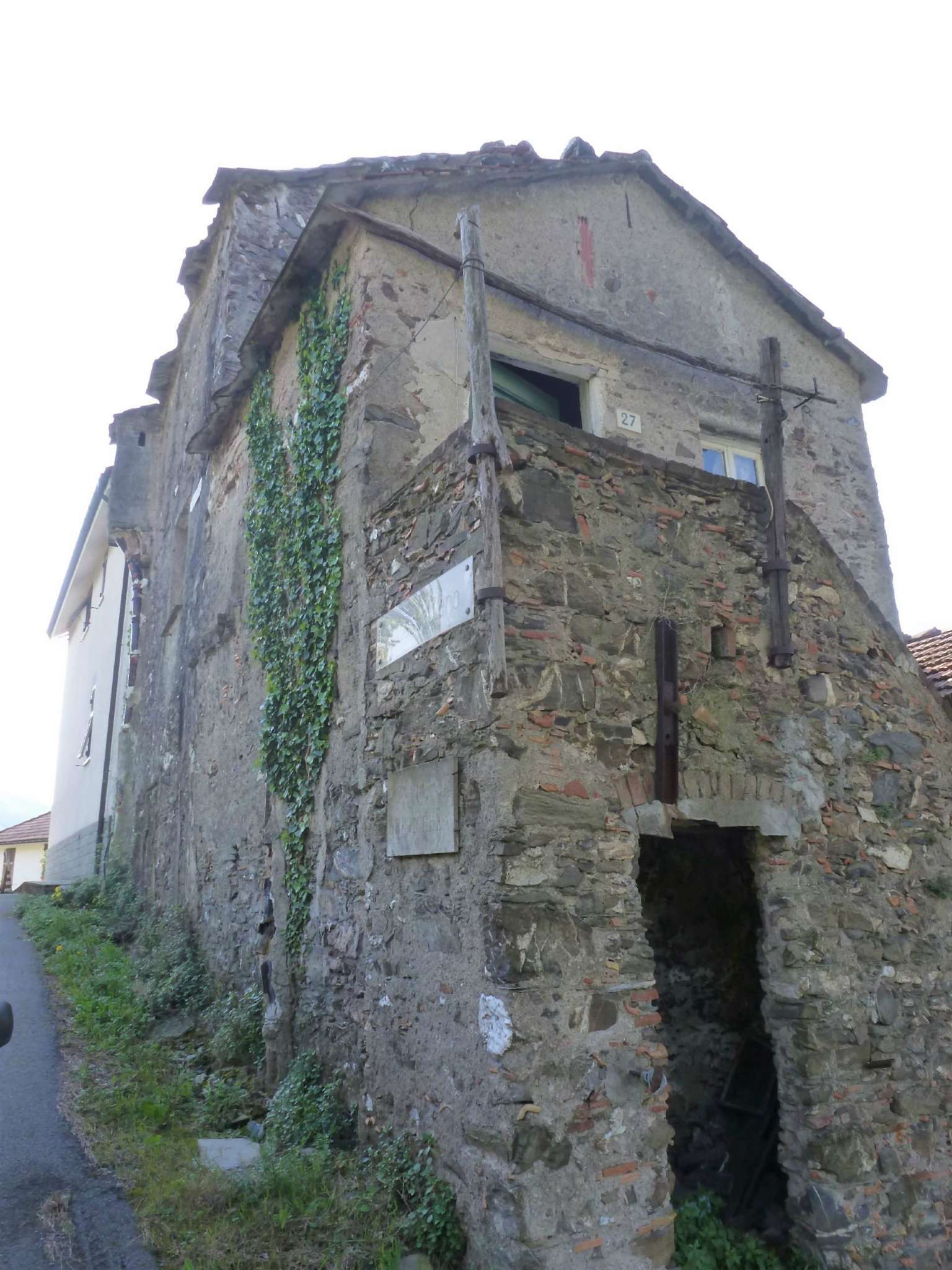 Rustico - Cascina SERRA RICCÒ vendita   Castelleno Cosso Immobiliare