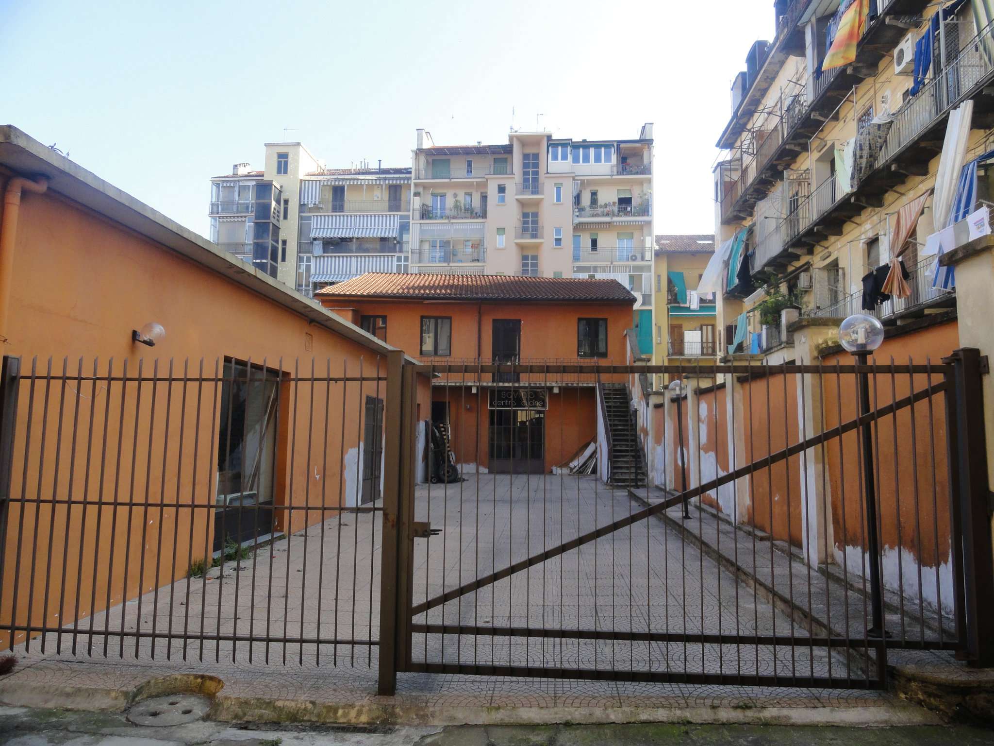 Negozio - Loc.Com. TORINO vendita  CENISIA Barge IMMOBILIARE BIGNAMINI