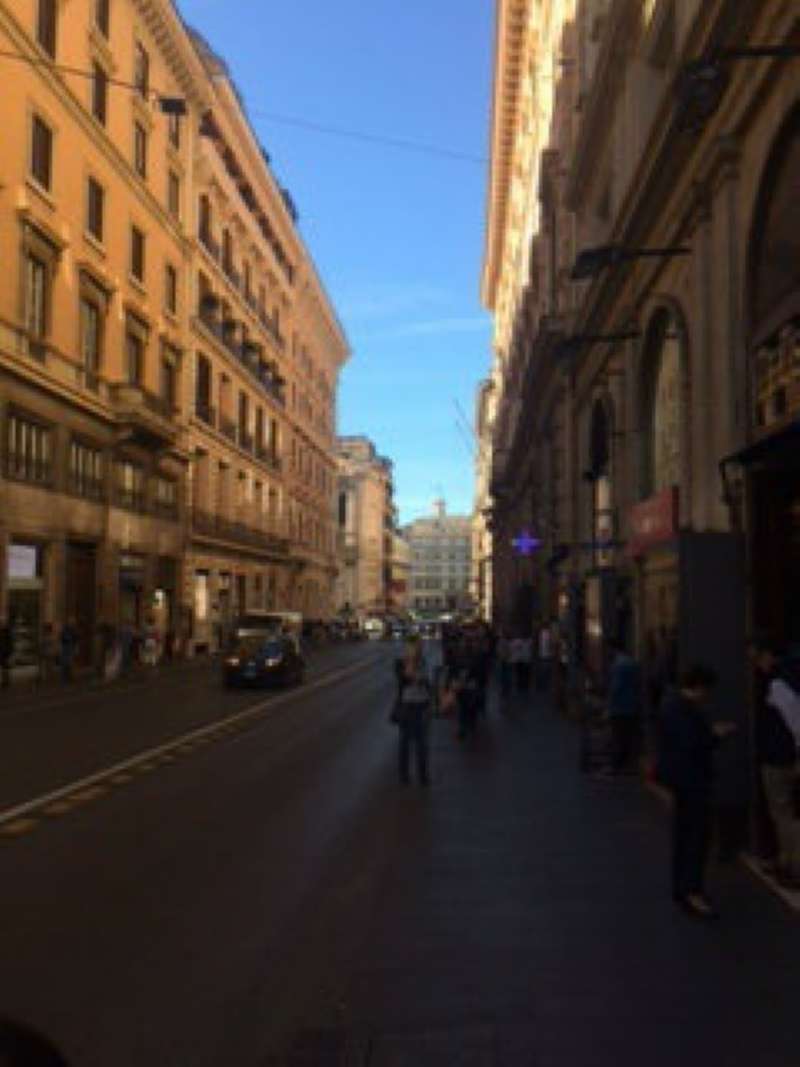 Negozio - Loc.Com. ROMA affitto  Centro storico DEL TRITONE Del Mare Investimenti Immobiliari