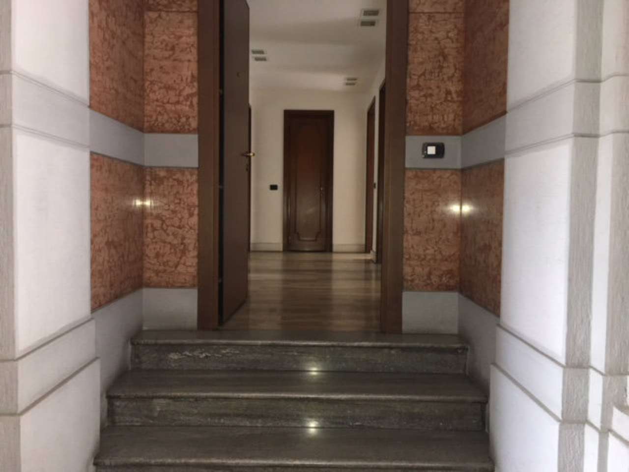 Ufficio - Loc.Com. MILANO affitto  CENTRALE PERGOLESI Del Mare Investimenti Immobiliari