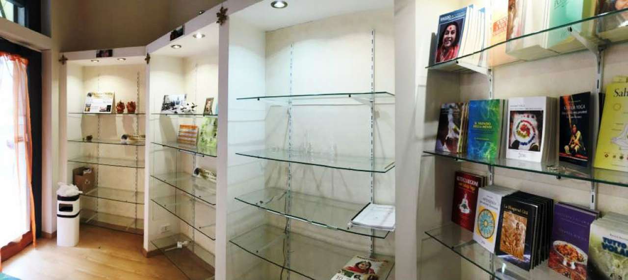 Negozio - Loc.Com. ROMA vendita  COLOMBO Tito Omboni Immobil...tua
