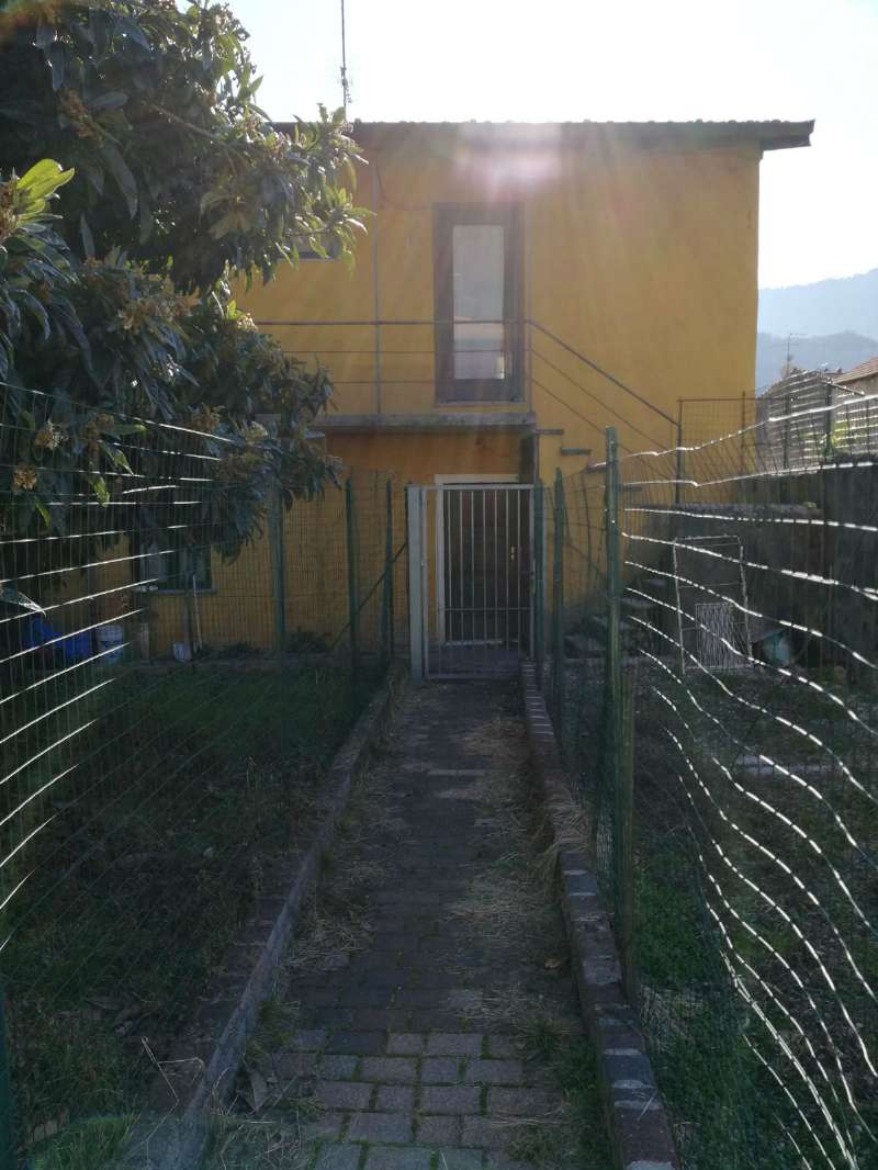 Appartamento CUVEGLIO vendita   Mannara Immobiliare Magenta 2000 snc