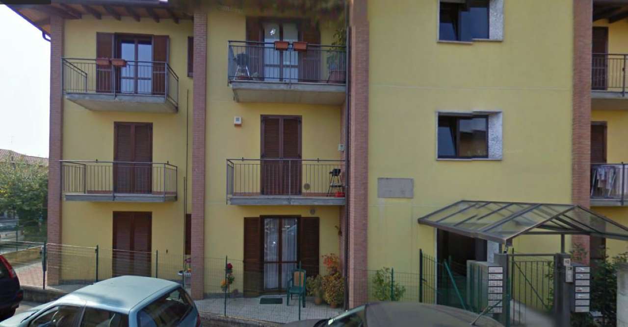  lozza affitto quart:  immobiliare magenta 2000 snc