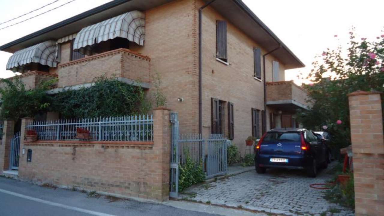 Appartamento FERRARA vendita  CODREA carmignana Agenzia Immobiliare Eurocasa