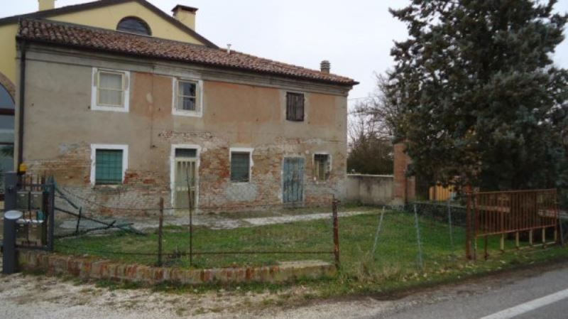  ferrara vendita quart: fossanova san biagio agenzia immobiliare eurocasa