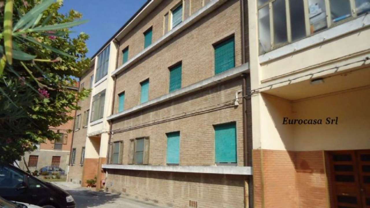  ferrara vendita quart: via bologna agenzia immobiliare eurocasa