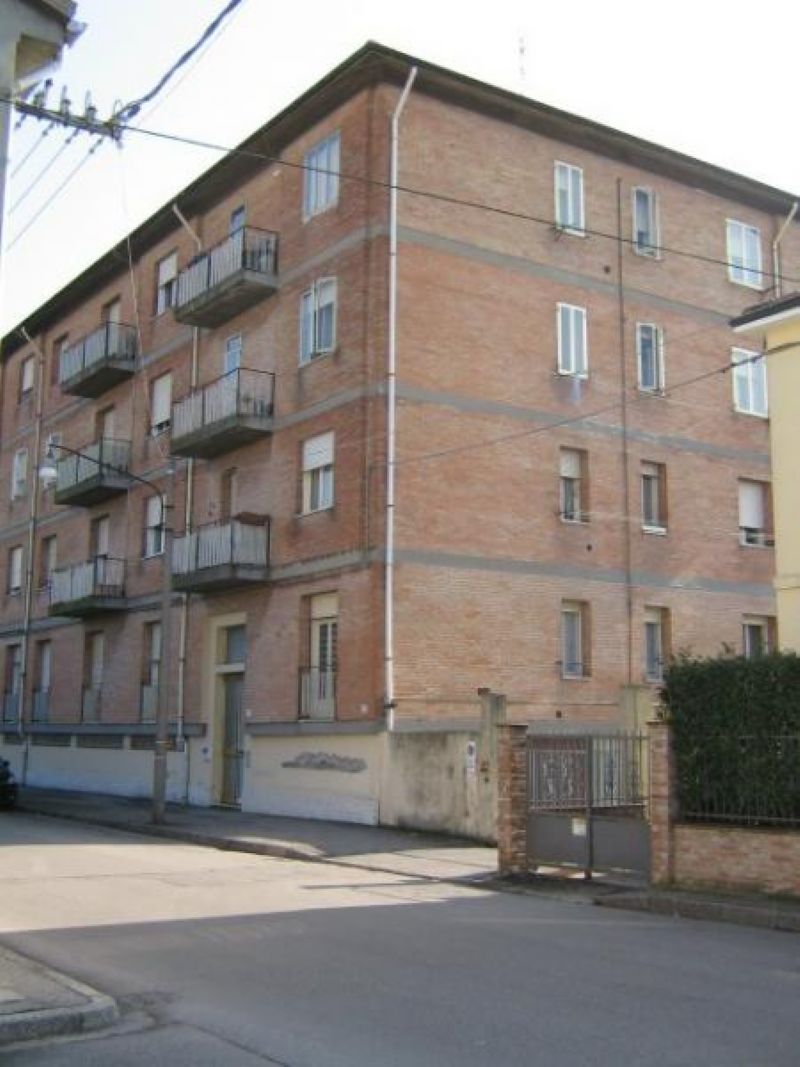  ferrara vendita quart: via bologna agenzia immobiliare eurocasa