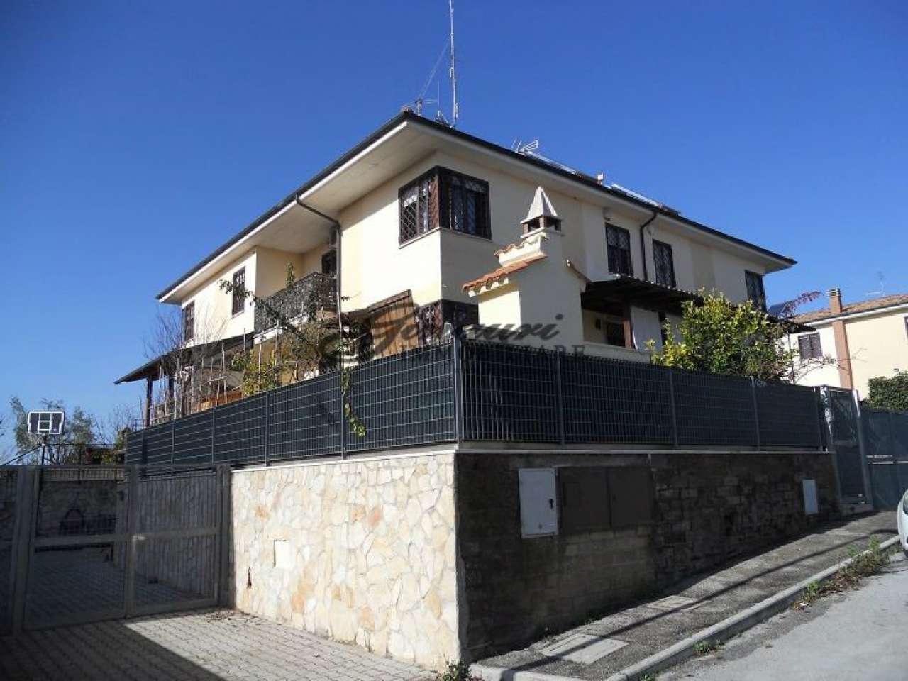 villa roma vendita  settecamini (zona della v mun.) ginauri immobiliare