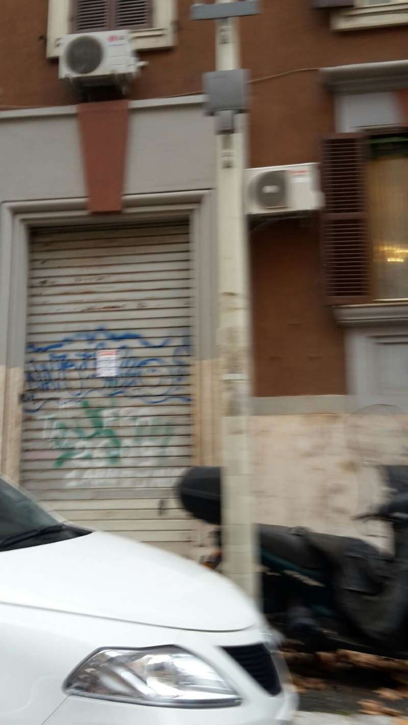 Negozio - Loc.Com. ROMA affitto  San giovanni Via pompei Real Estate Plus Srl