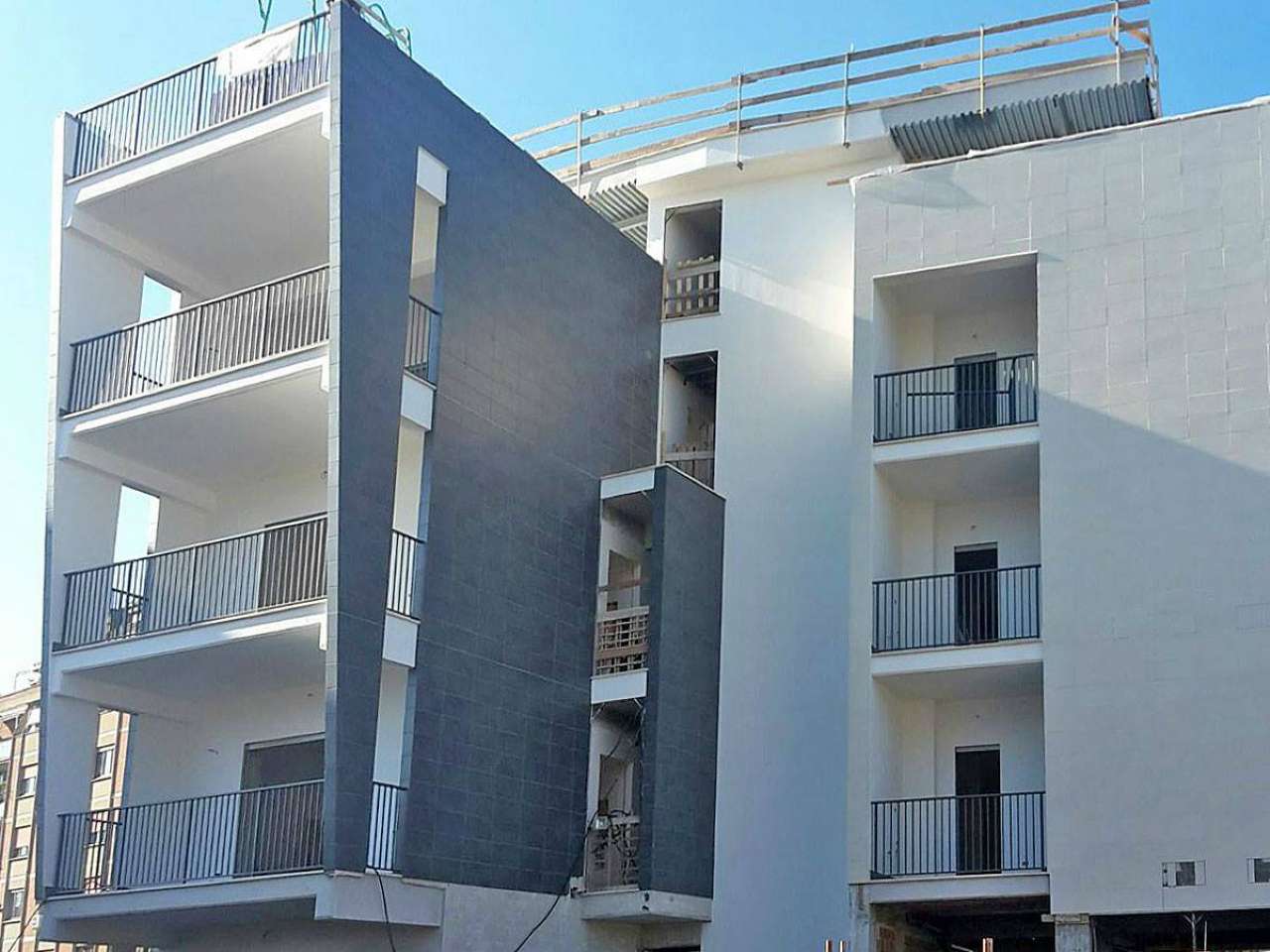 Appartamento ROMA vendita  COLOMBO laurentina Real Estate Plus Srl