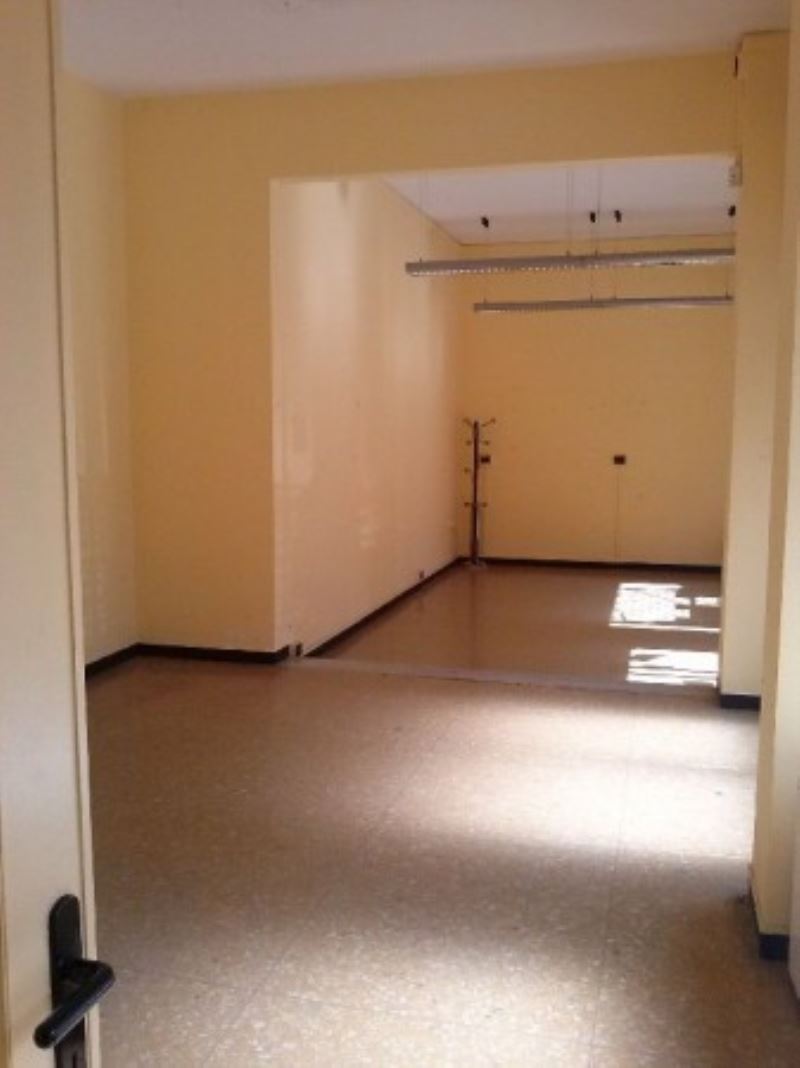 Negozio - Loc.Com. GENOVA vendita  SAMPIERDARENA Luigi Andrea Martinetti Fieschi Immobiliare