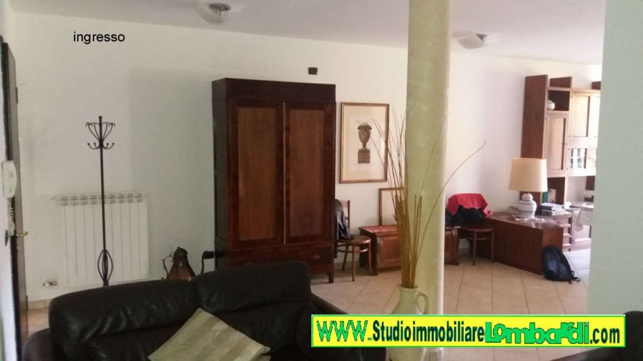Stabile intero - Palazzo MONTEMURLO vendita    STUDIO IMMOBILIARE LOMBARDI