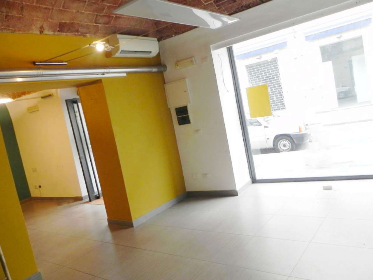 Negozio - Loc.Com. PRATO affitto  CENTRO magnolfi Immobiliare Laura Chiaramonti