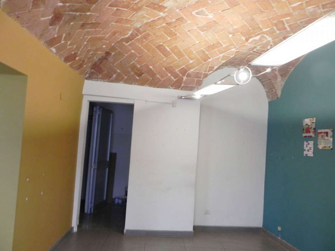 Negozio - Loc.Com. PRATO affitto  CENTRO magnolfi Immobiliare Laura Chiaramonti