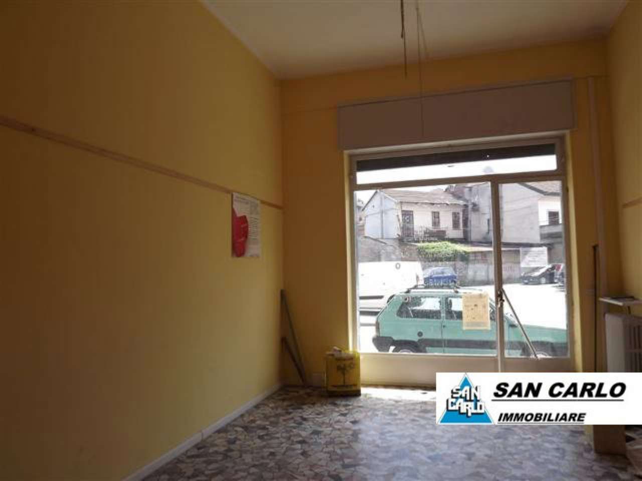 Negozio - Loc.Com. TORINO vendita  CENISIA via San Bernardino SAN CARLO S.A.S. DI TRUZZI & C.