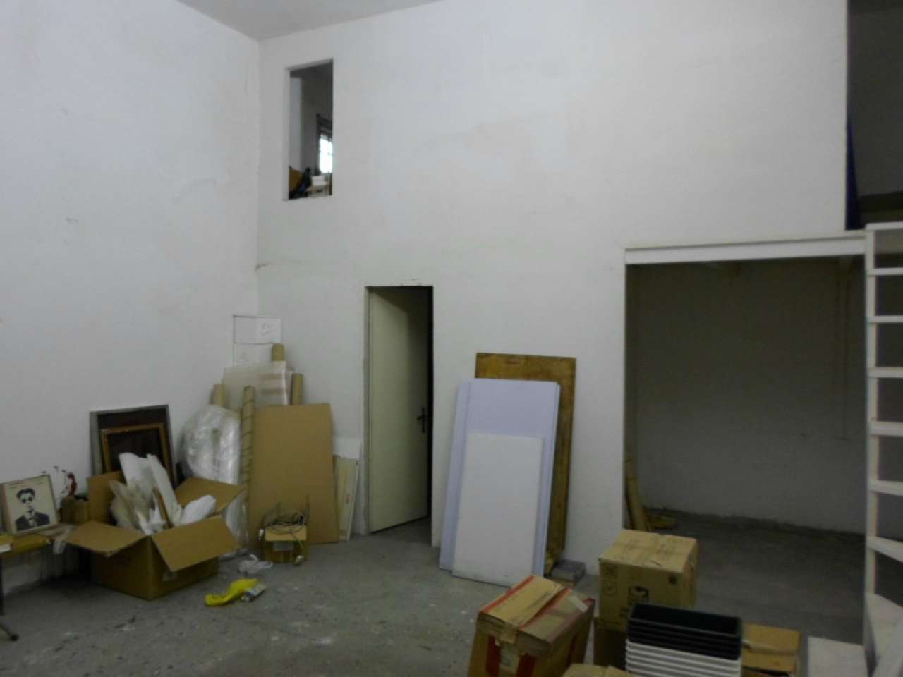 Negozio - Loc.Com. ROMA vendita  PIGNETO VIA MACERATA PRIMA RE - Immobiliare