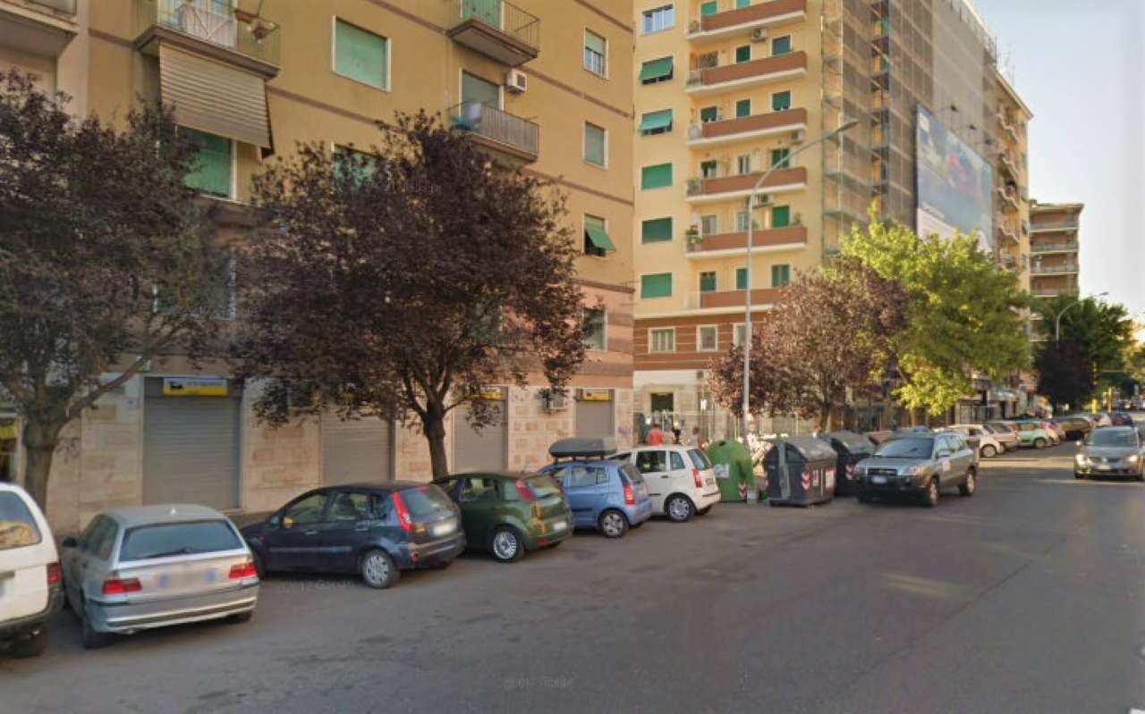 Negozio - Loc.Com. ROMA vendita  MARCONI VOLPATO GRUPPO IMMOBILIARE SRL