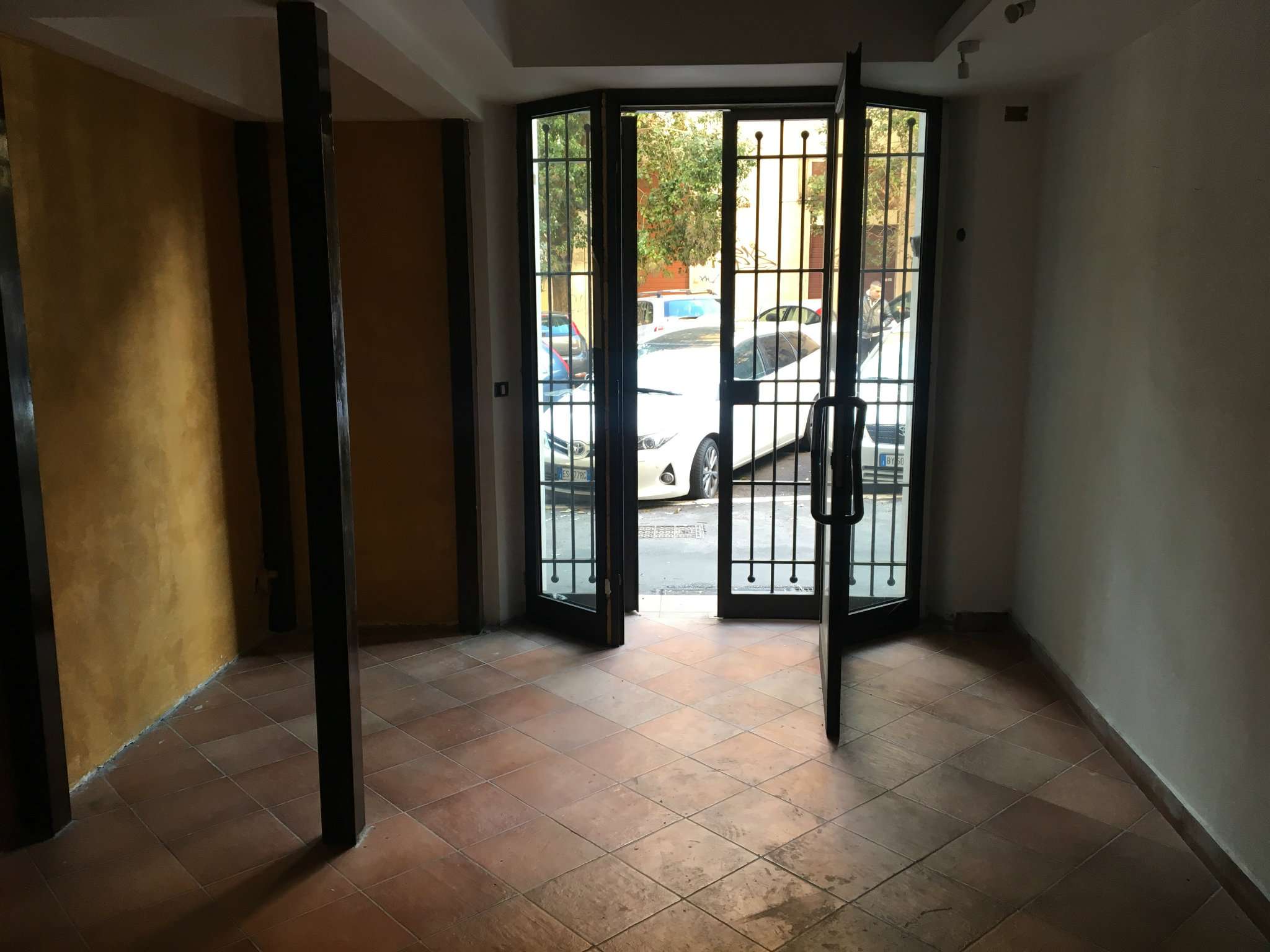 Negozio - Loc.Com. ROMA vendita  TRIESTE (II MUN.) Alfonso Rendano Domus Italy