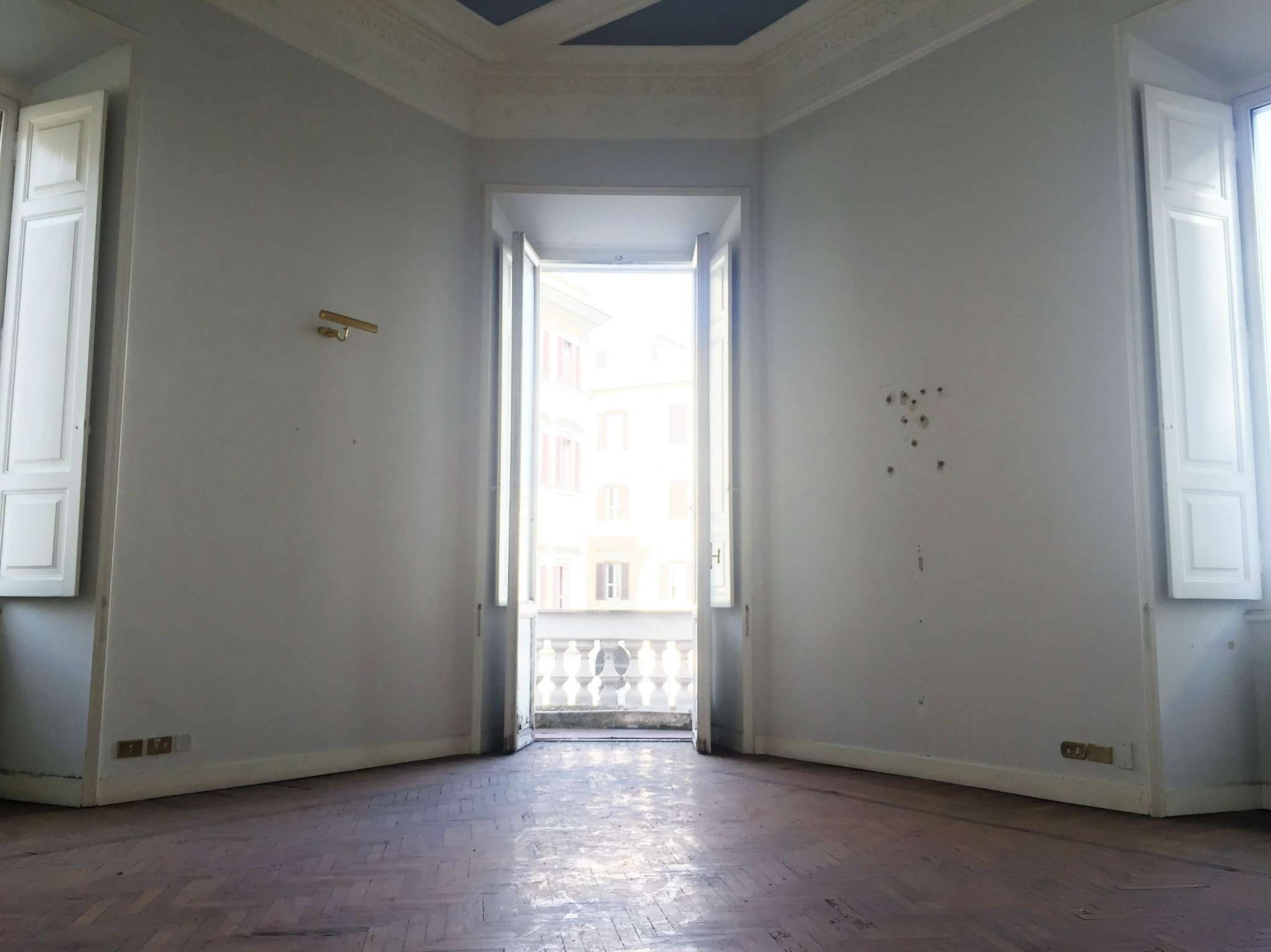 Ufficio - Loc.Com. ROMA affitto  Centro storico XXIV Maggio Domus Italy