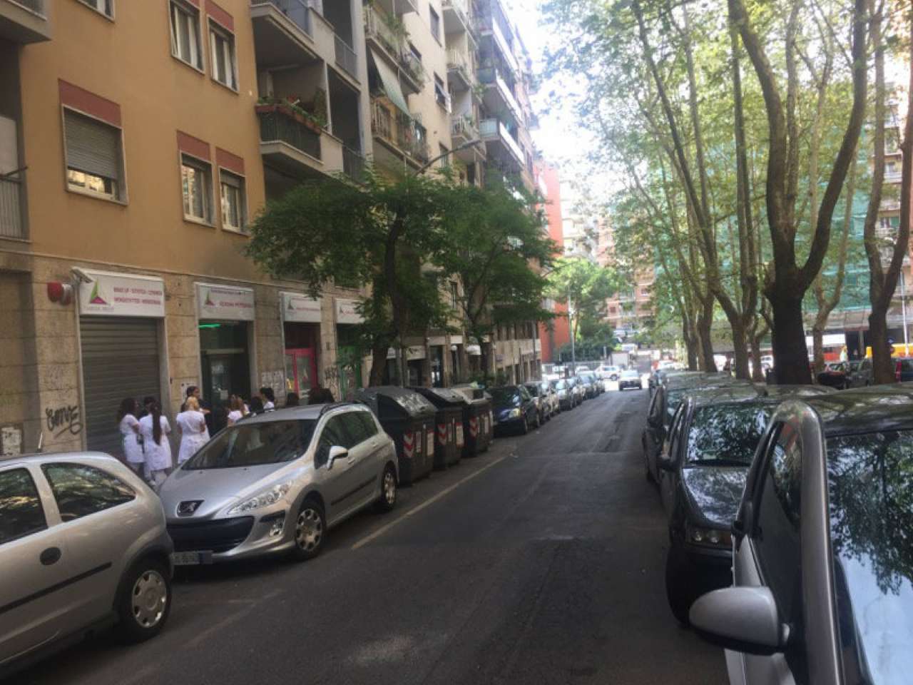 Negozio - Loc.Com. ROMA affitto  TUSCOLANO (VI MUN.) Viale  Amelia Studio Leone IV