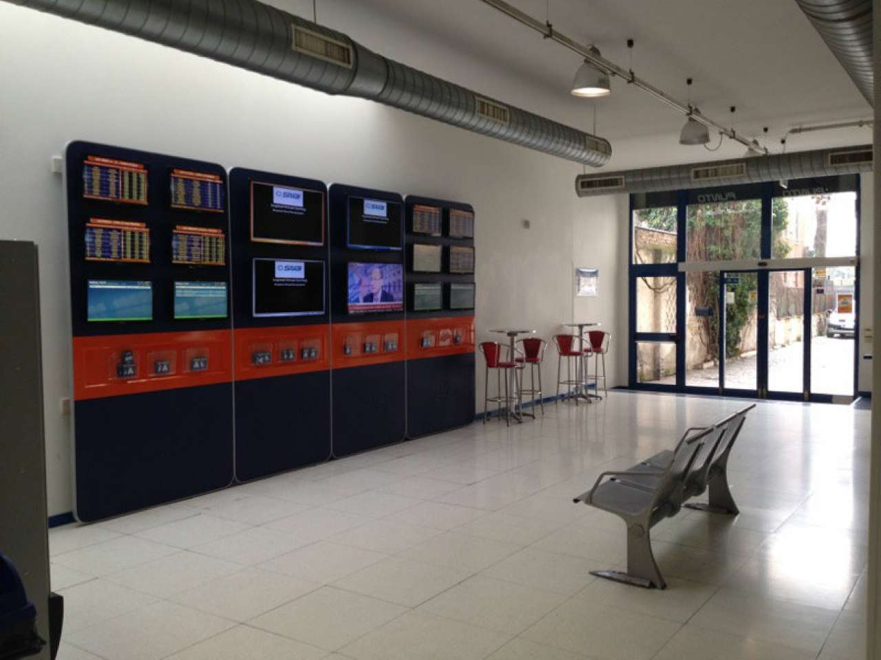 Negozio - Loc.Com. ROMA affitto  GIANICOLENSE (XV MUN.) Circonvallazione Gianicolense Studio Leone IV