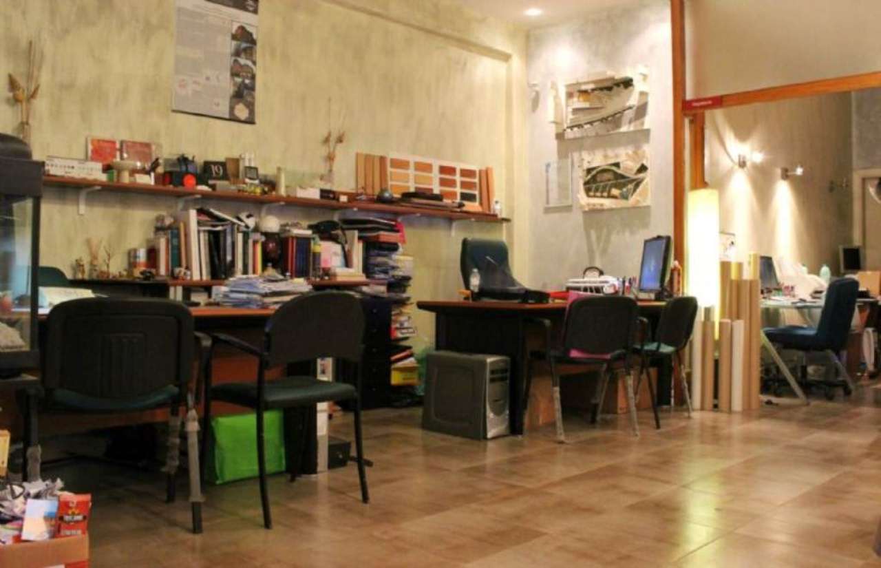 Negozio - Loc.Com. ROMA vendita  GIANICOLENSE (XV MUN.) rosa govona Domus Intermedia