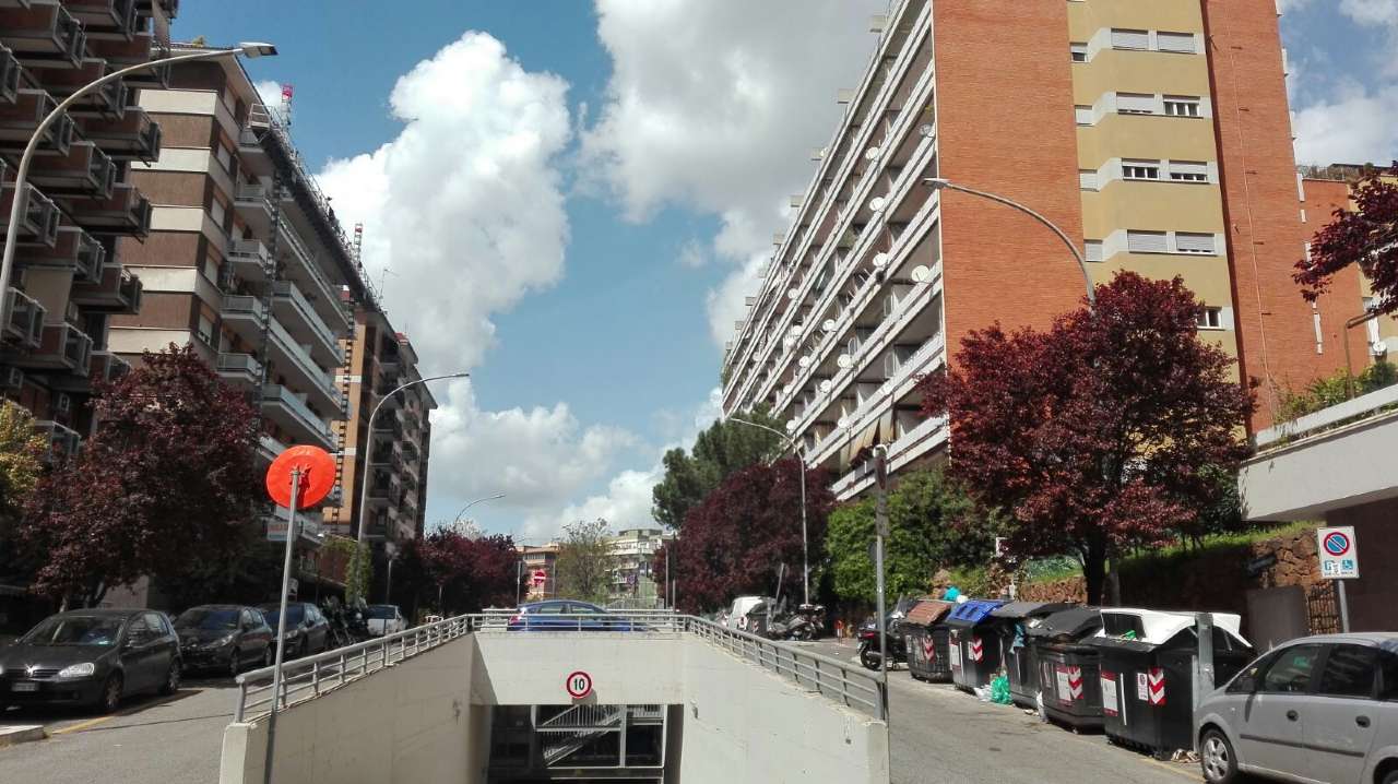 Negozio - Loc.Com. ROMA vendita  MARCONI Ricci Curbastro iStudioarch S.r.l.s.