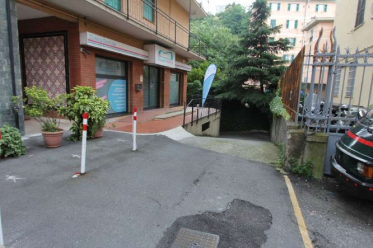 Box auto - Posto auto GENOVA vendita  BOLZANETO  Senarega Case srl