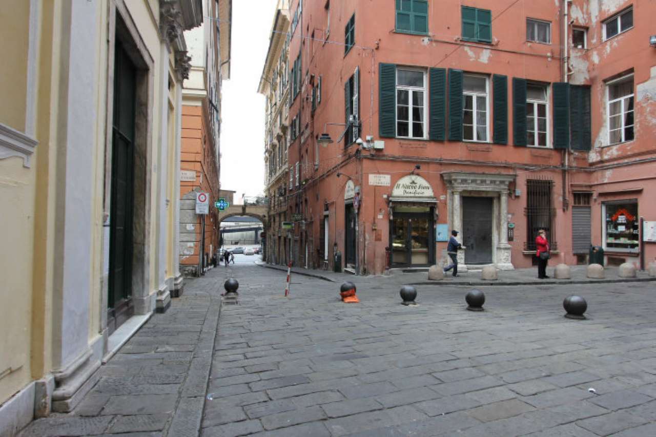 Appartamento GENOVA vendita  CENTRO STORICO San Giorgio Senarega Case srl