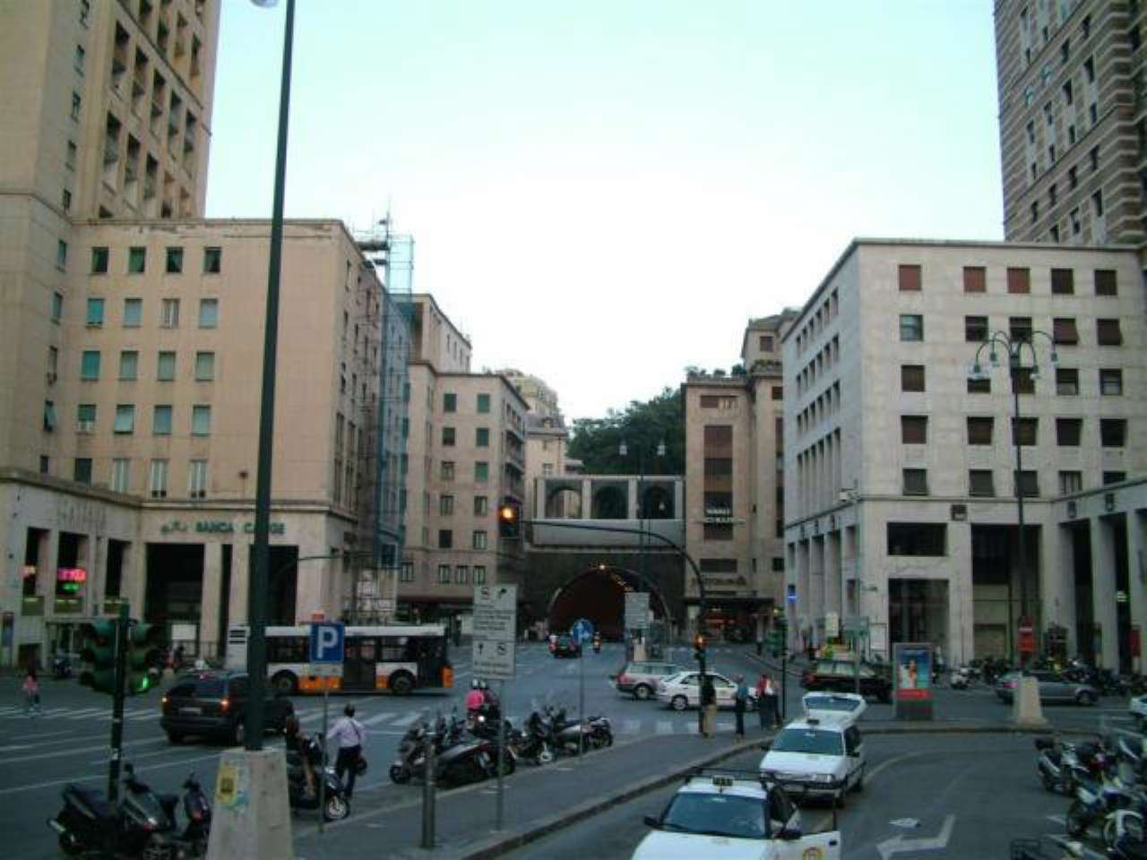 Box auto - Posto auto GENOVA vendita    Senarega Case srl