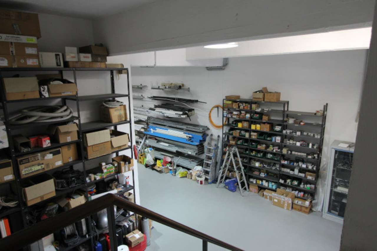 Capannoni (Tutti) GENOVA vendita  CORNIGLIANO Francesco Rolla Senarega Case srl