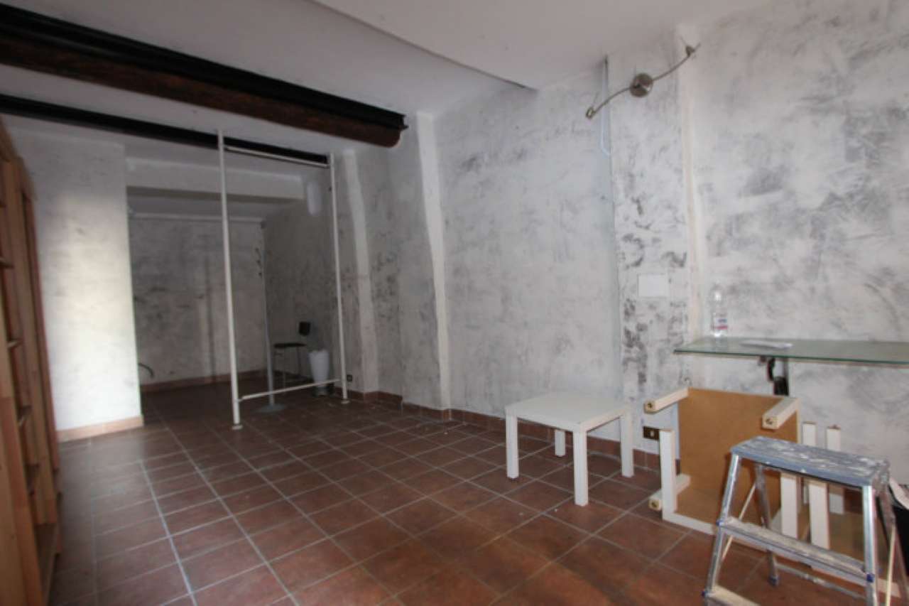 Negozio - Loc.Com. GENOVA vendita  CENTRO STORICO di Ravecca Senarega Case srl