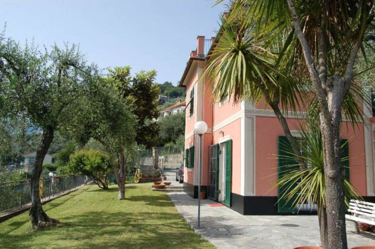 Villa Trifamiliare RAPALLO vendita   di Landea Senarega Case srl