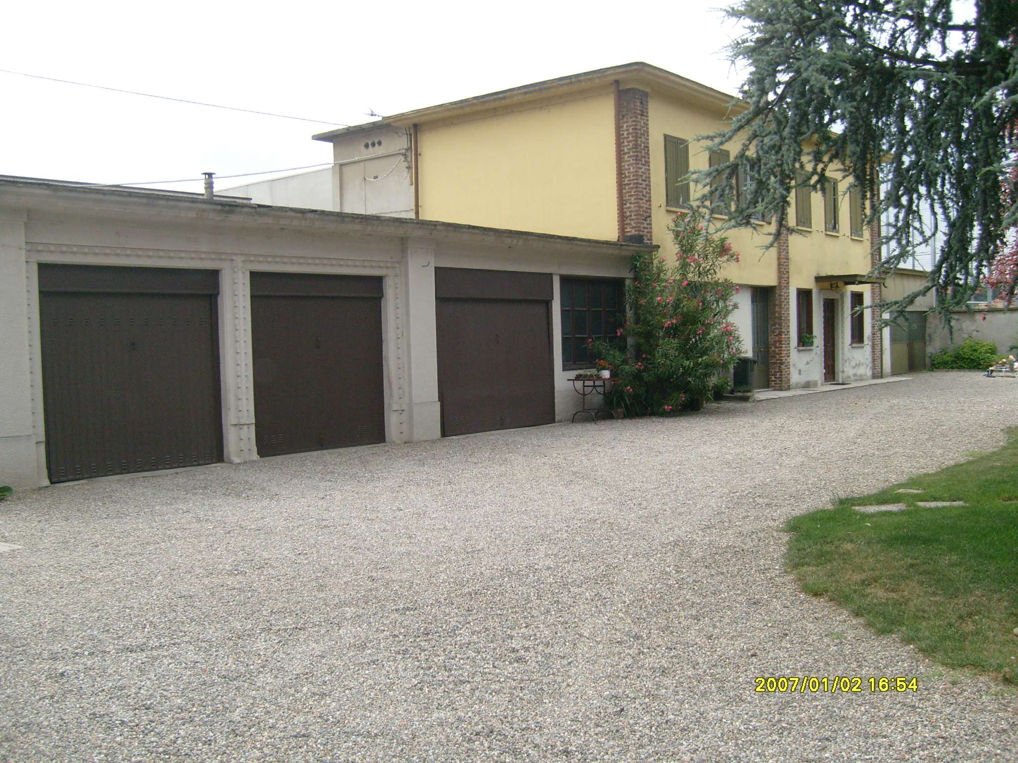 Villa SAN GIORGIO SU LEGNANO vendita   Via Roma Duemilacase - Legnano