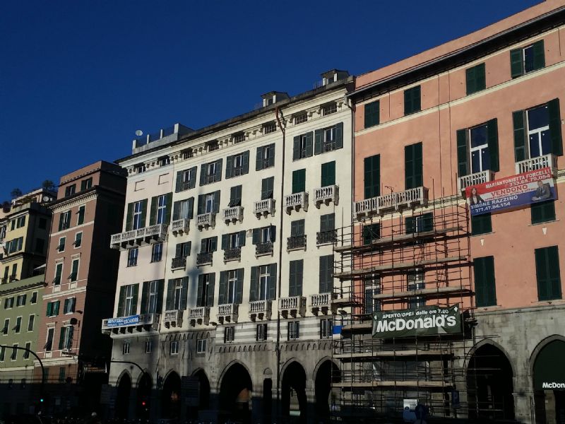  genova affitto quart:  ab store immobiliare srl