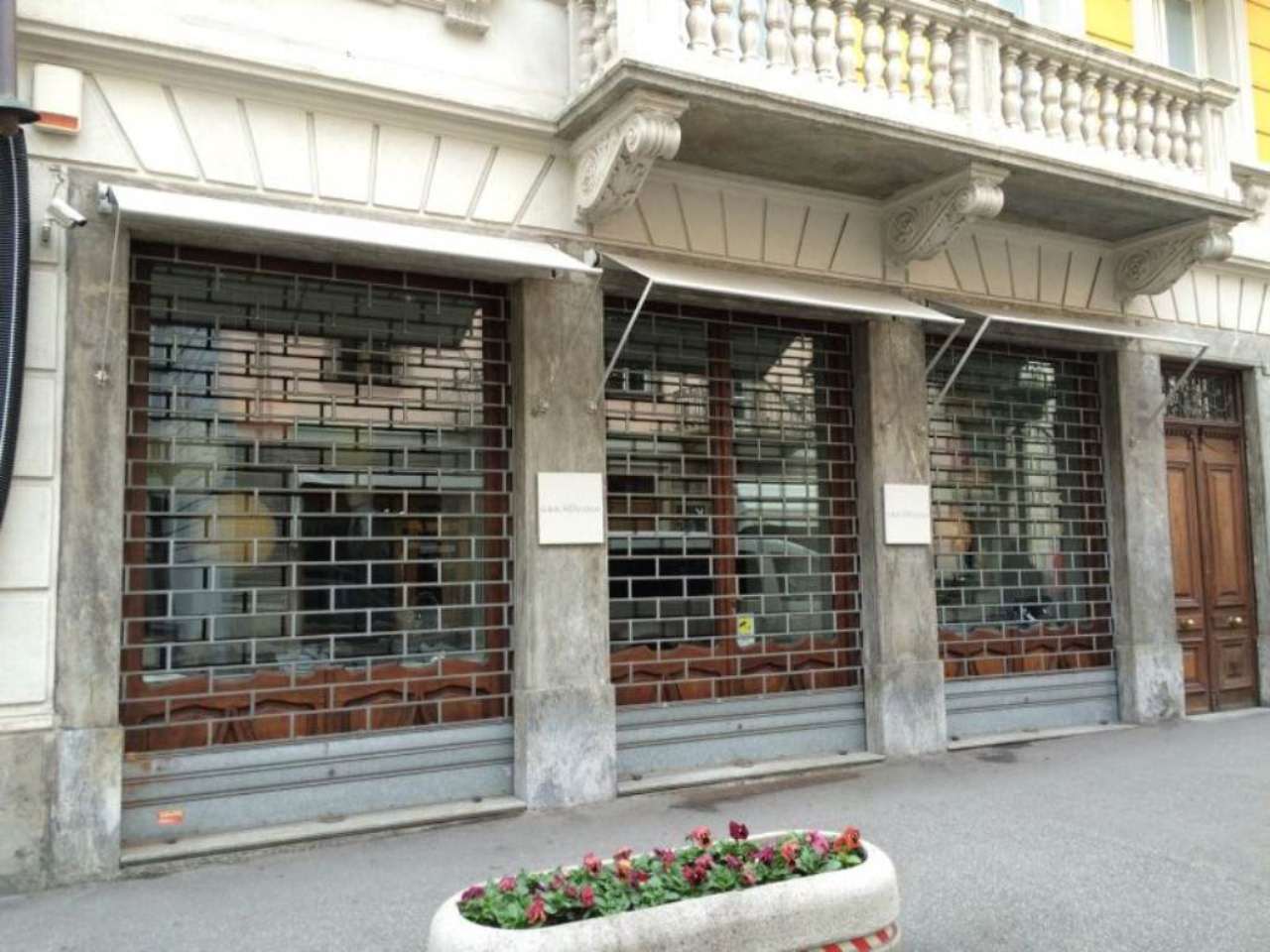 Negozio - Loc.Com. AOSTA affitto   CONSEIL DE COMMIS Domus immobiliare Sas