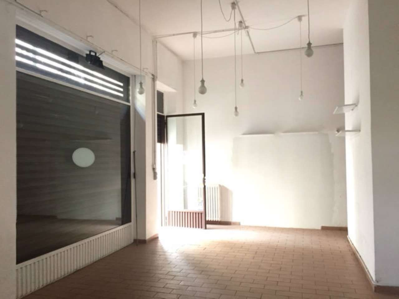 Negozio - Loc.Com. TORINO affitto  PARELLA BORGOSESIA Domus immobiliare Sas