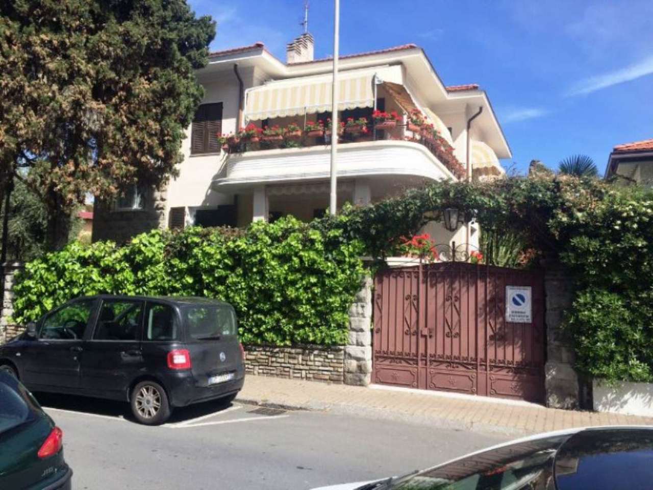  bordighera vendita quart:  vema torino