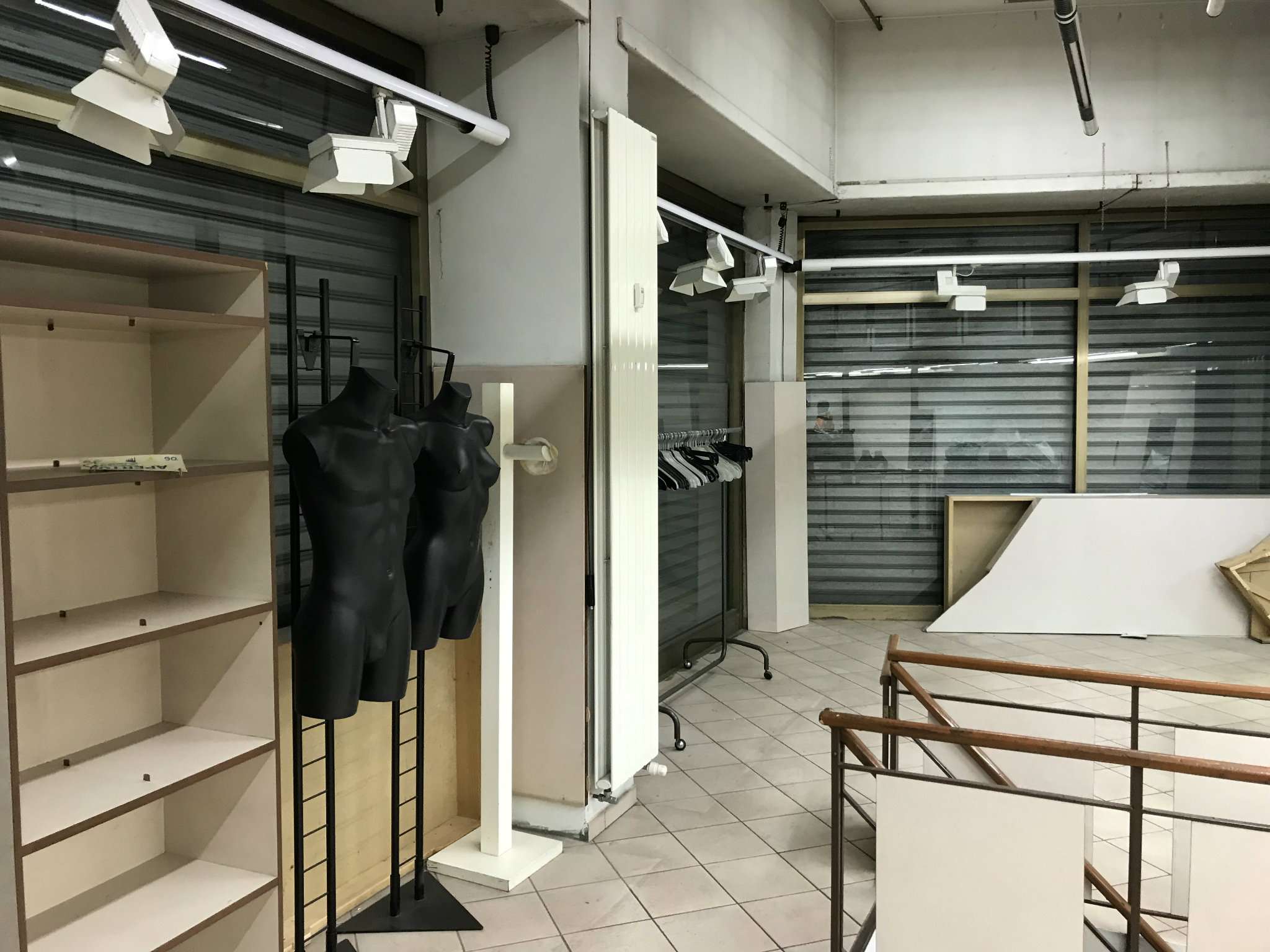 Negozio - Loc.Com. TORINO affitto  CENISIA DI NANNI Frasca immobiliare